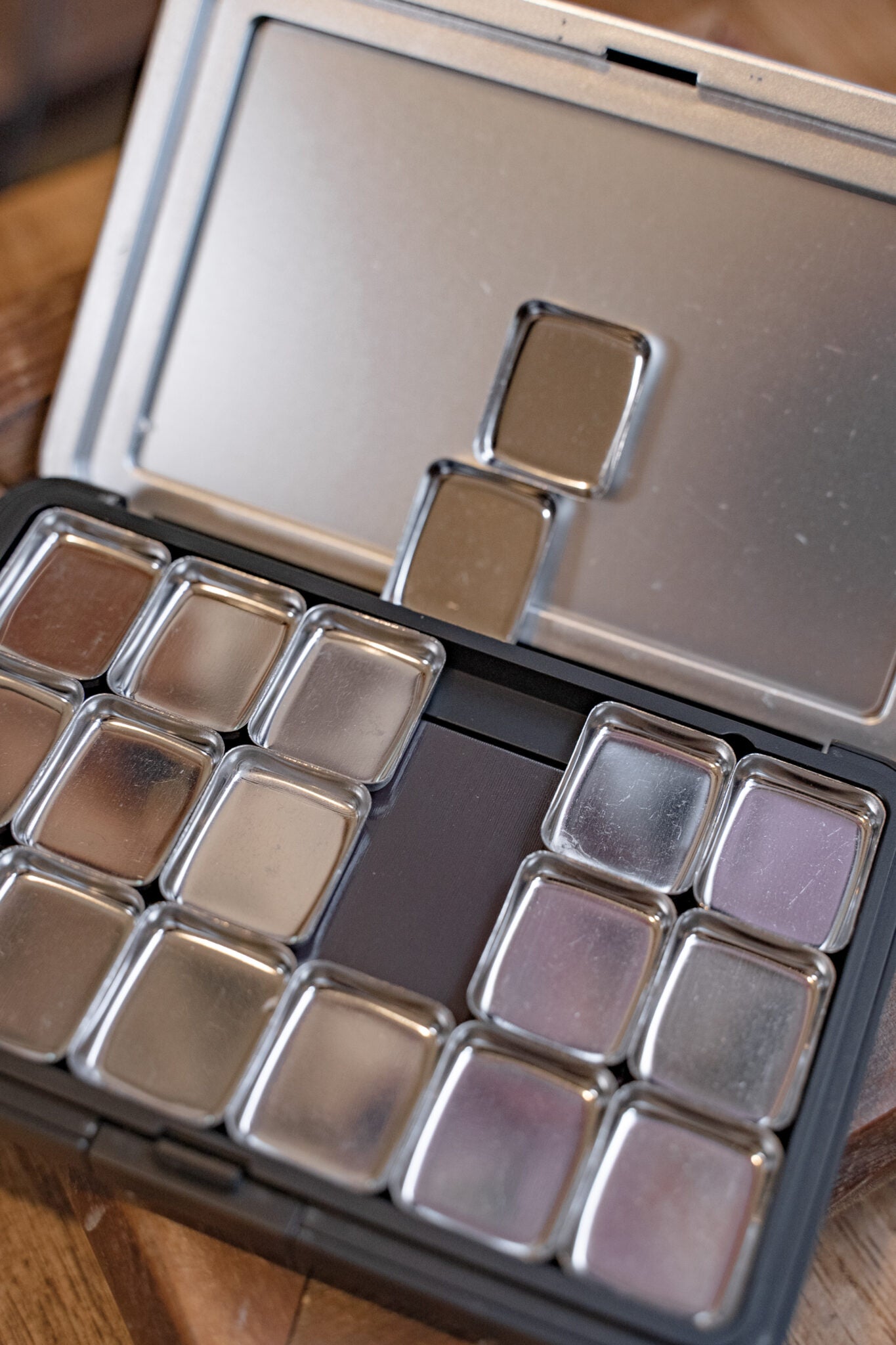 GINA - Gel Dispensing Box