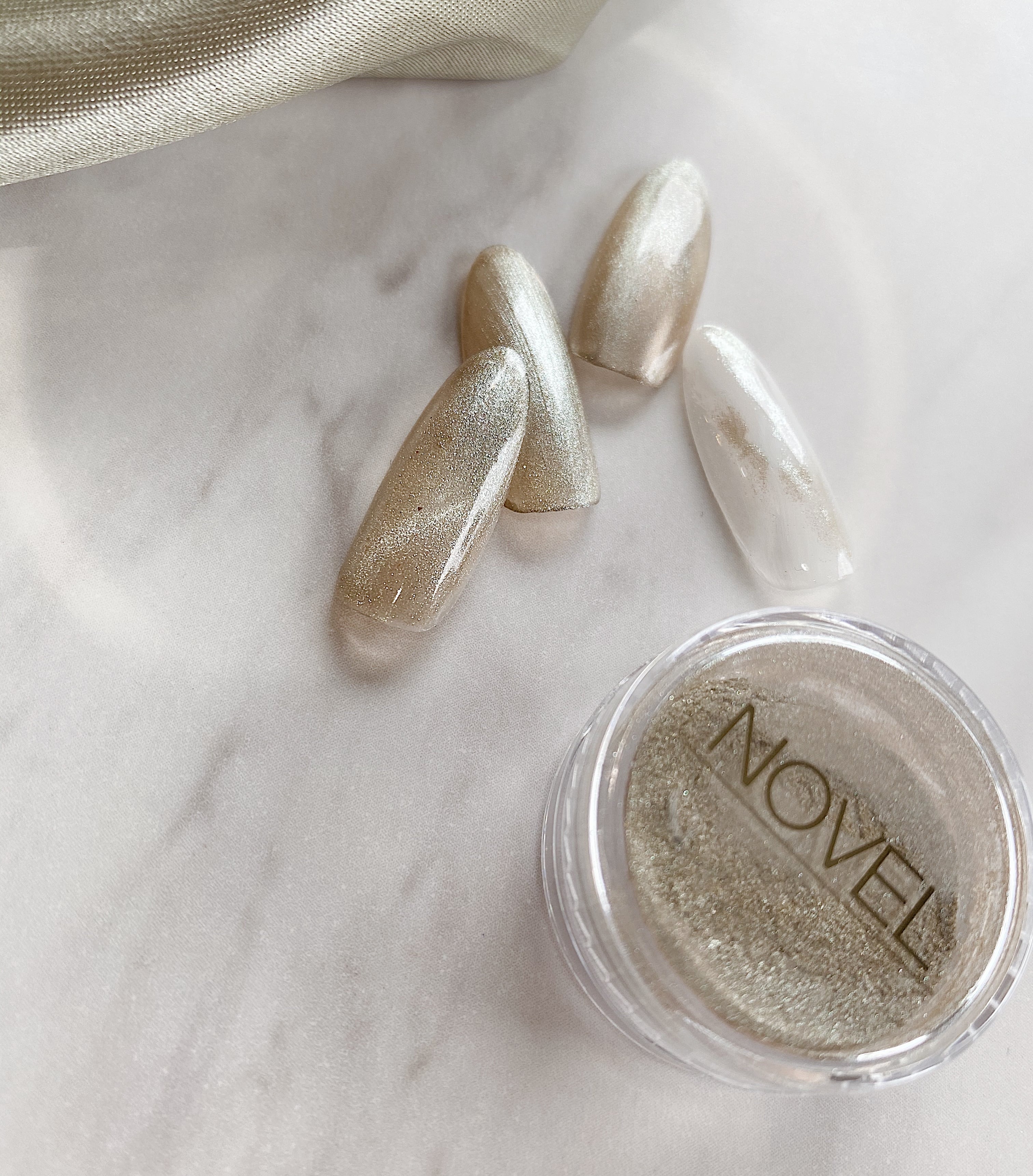 Atelier Novel  - Stella Powder Magnet G146