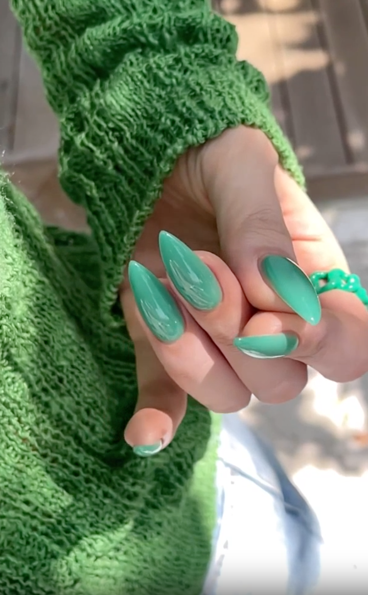 DVOK - DS04 June Green