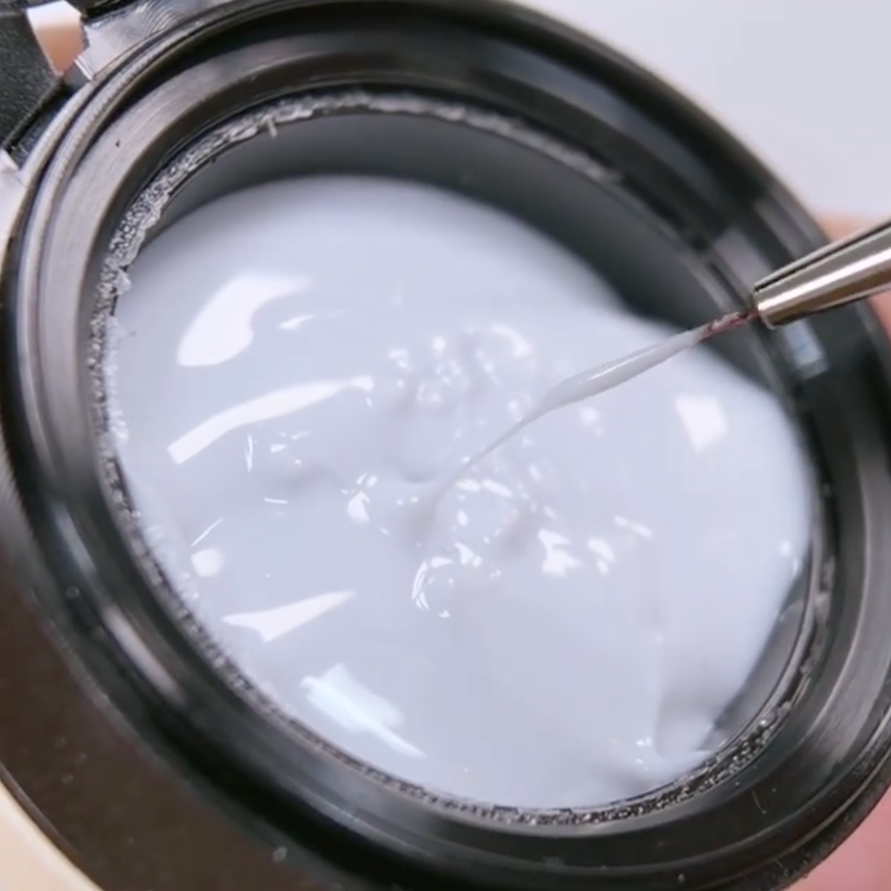 Mae Mode - Plump White Nuance Gel