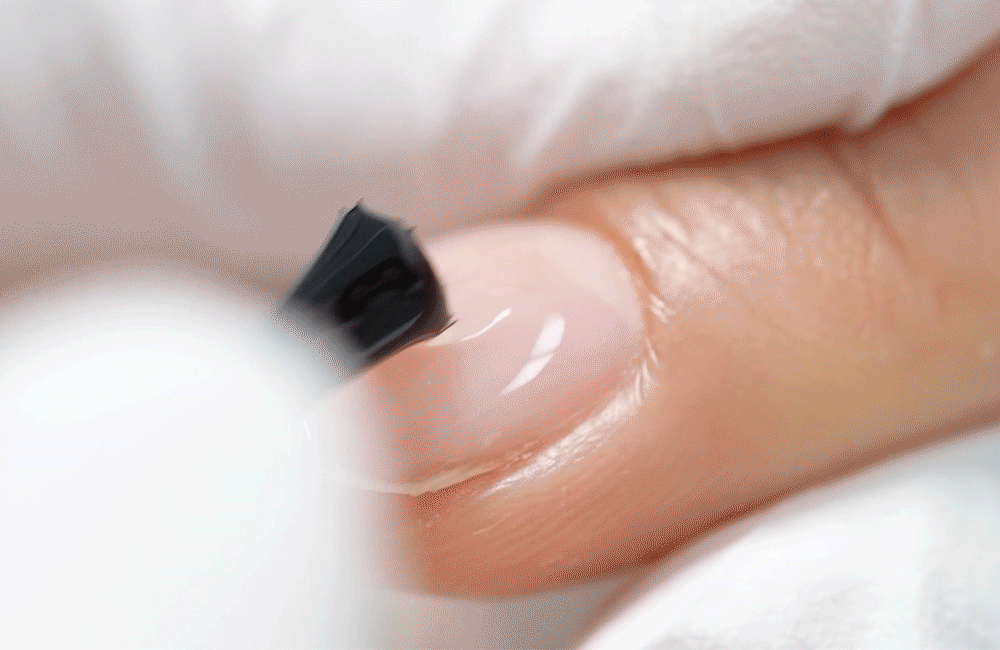 FROM THE NAIL - GLAM Base Gel Renewal*