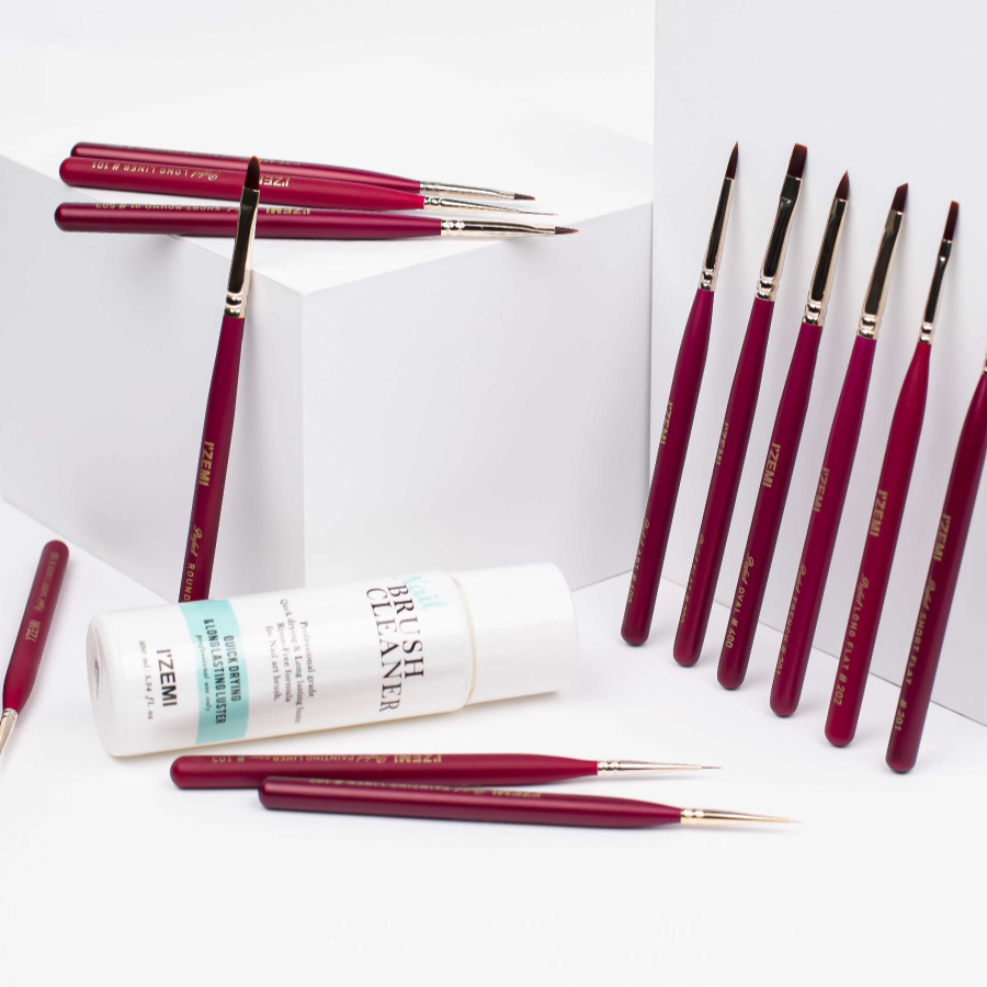 Izemi - Nail Brush Cleaner