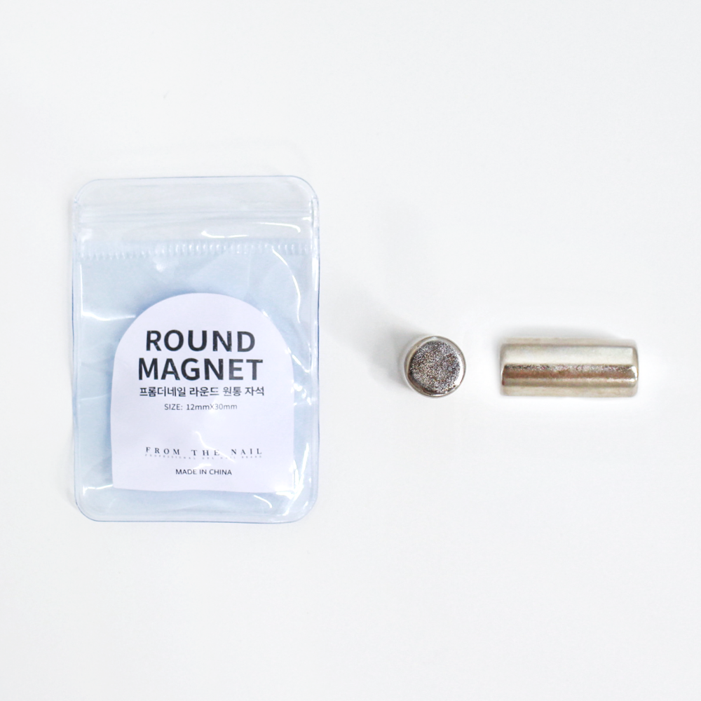 FROM THE NAIL - Round Magnet (L)