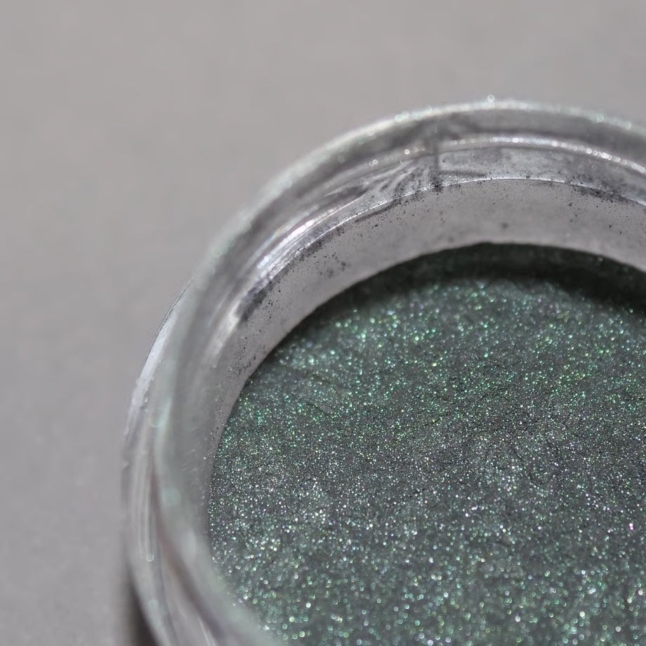 Ungu - Fluorite Magnet Powder (2 Colours)
