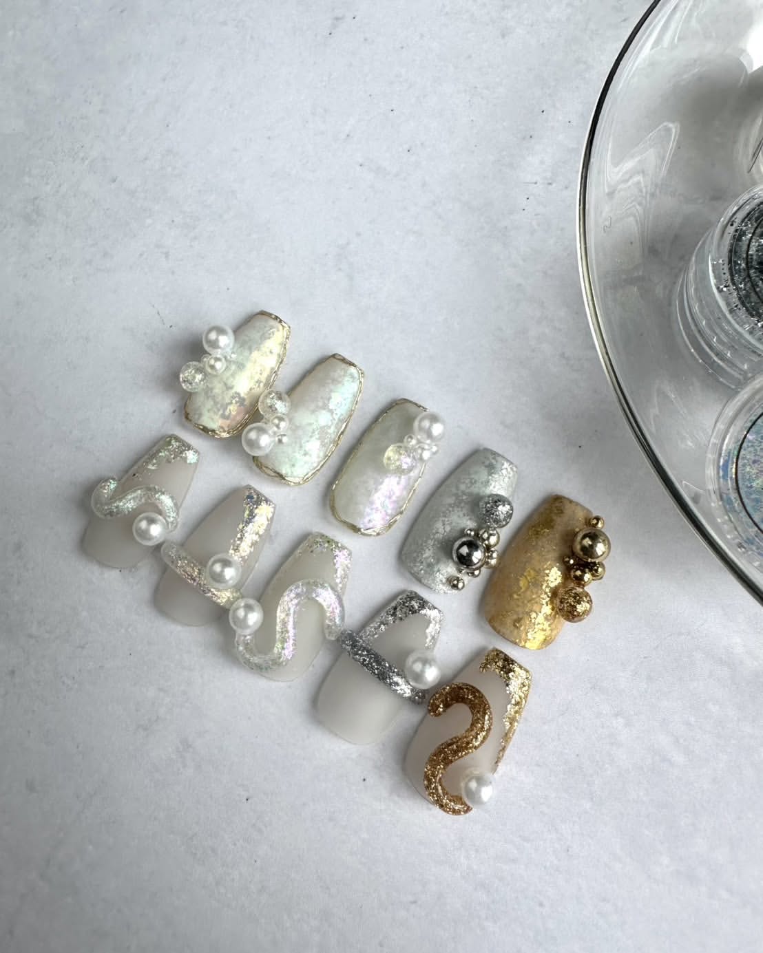 emena - Flakes (5 Colours)