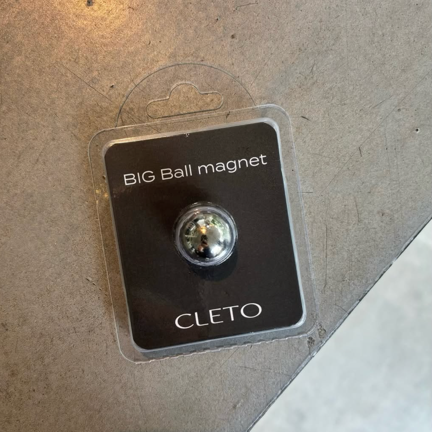 CLETO - Big Ball Magnet