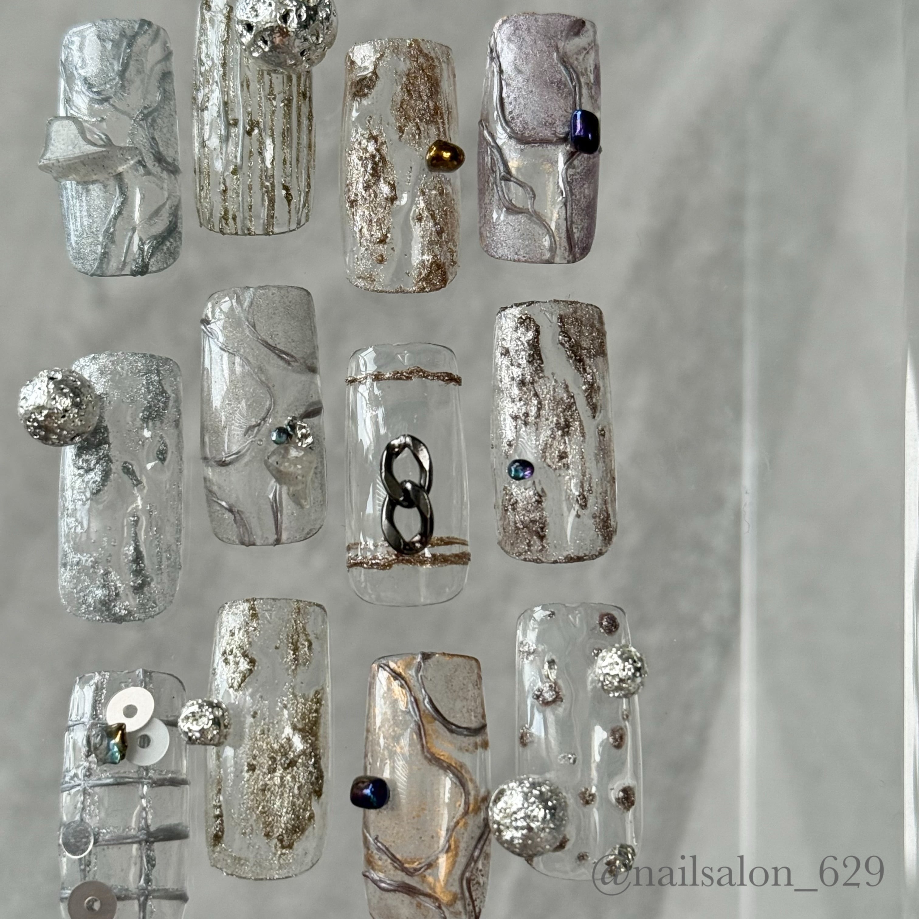 Atelier Novel - Metallic molding (3 Colours)