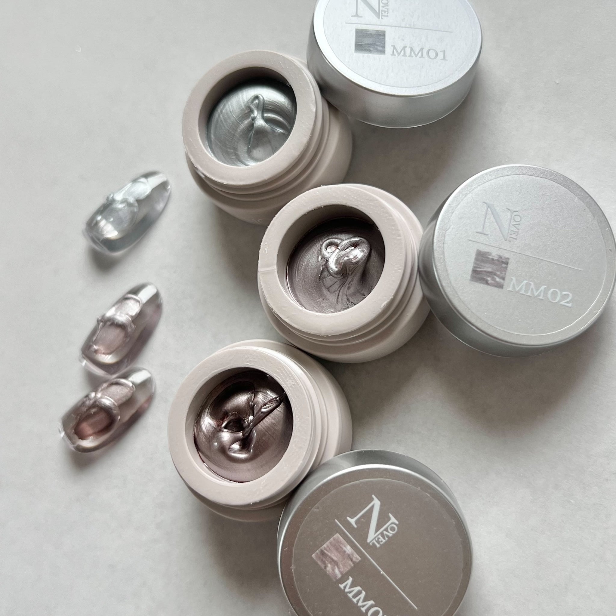 Atelier Novel - Metallic molding (3 Colours)