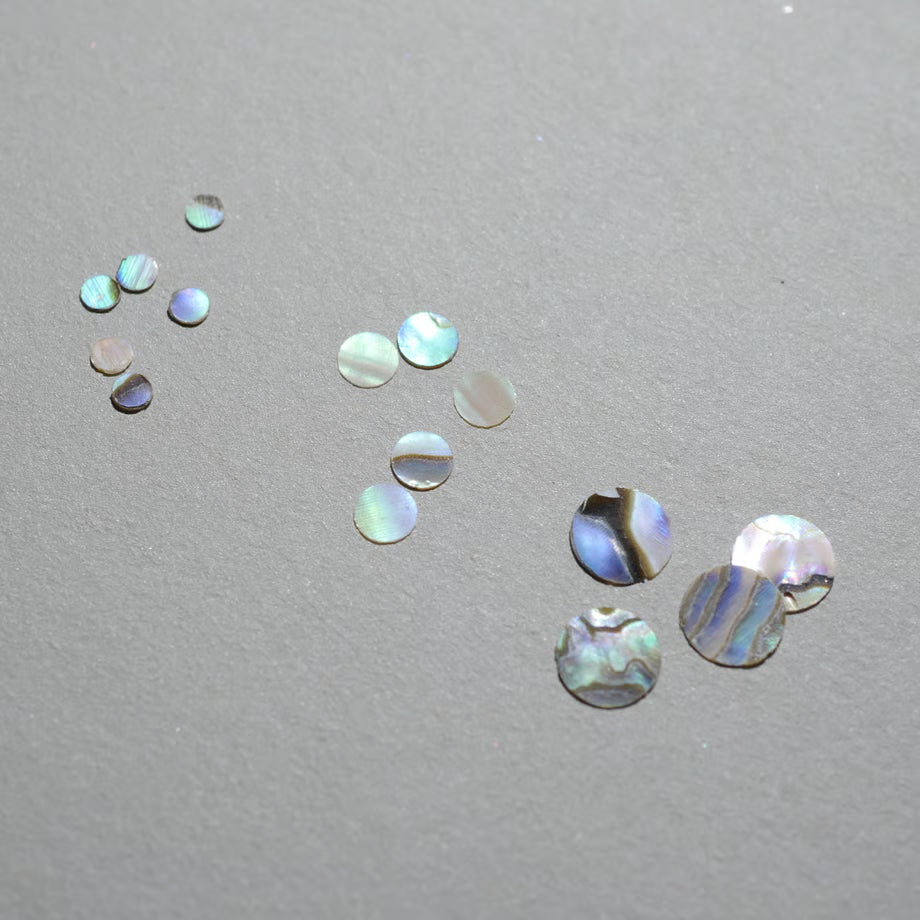 Ungu - WHITE ABALONE DOT