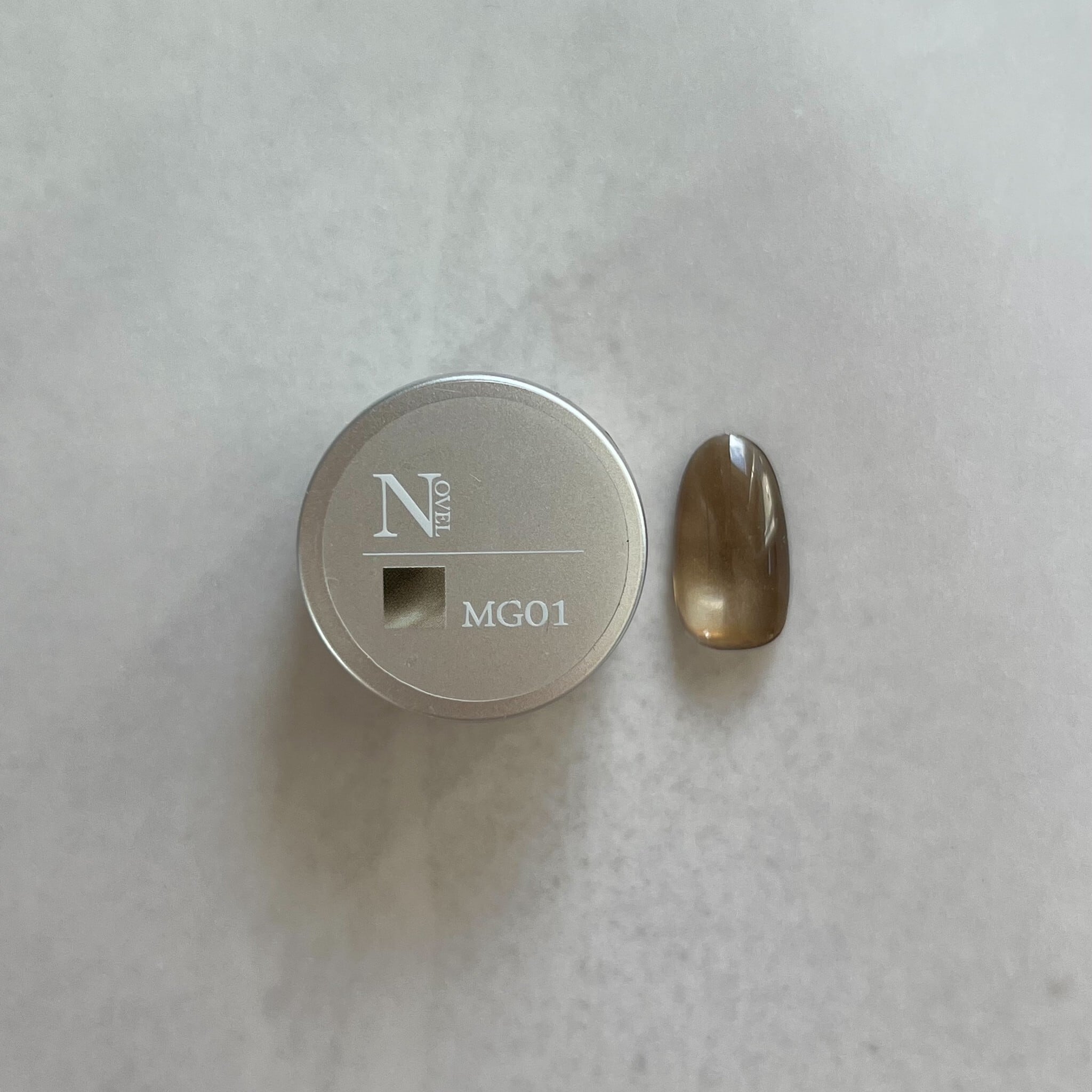 Atelier Novel - Velour Mag (6 colours)