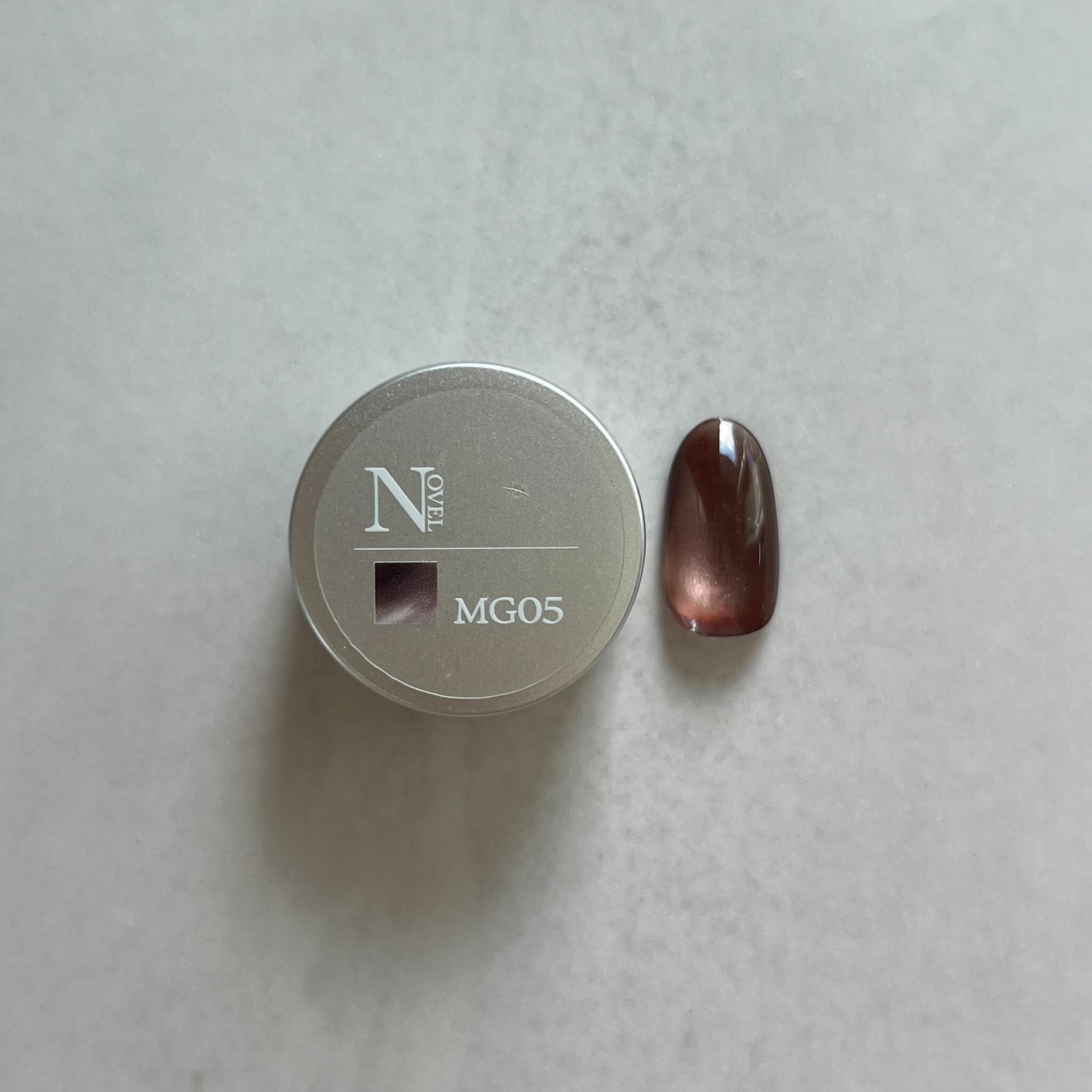 Atelier Novel - Velour Mag (6 colours)