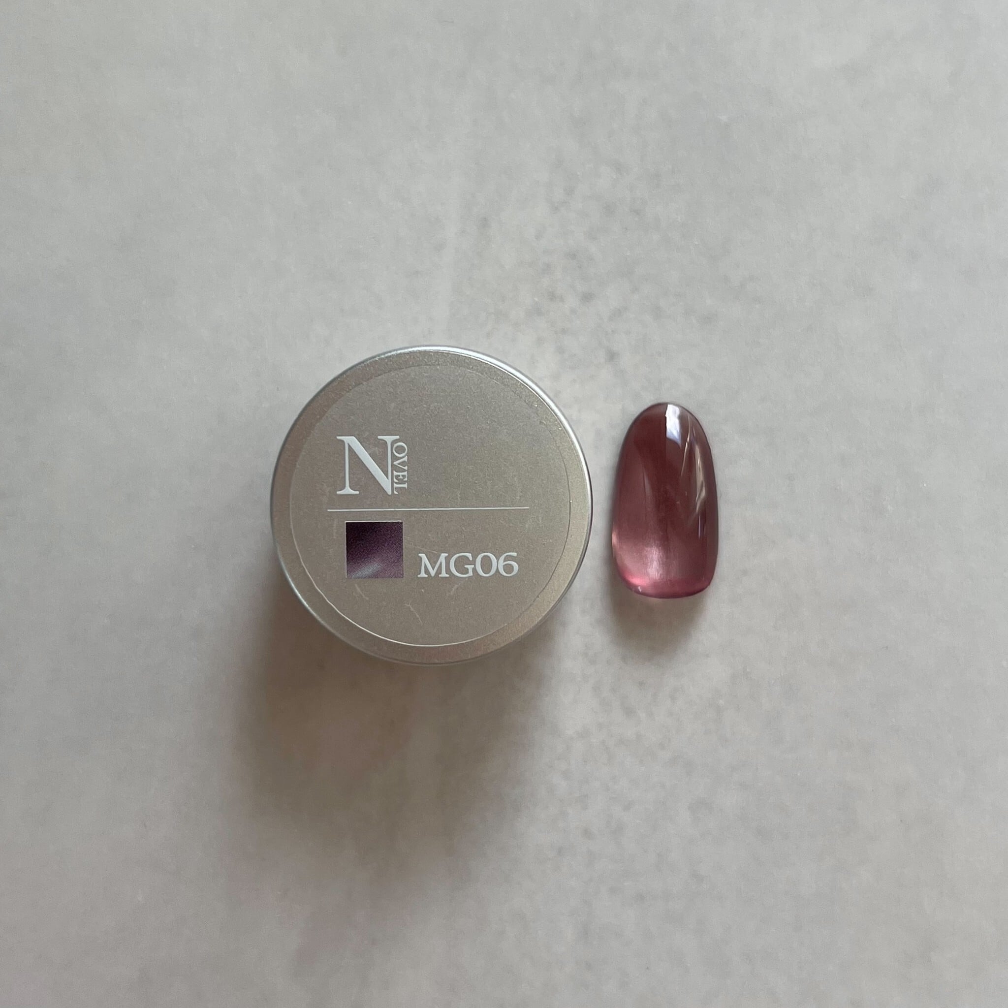 Atelier Novel - Velour Mag (6 colours)